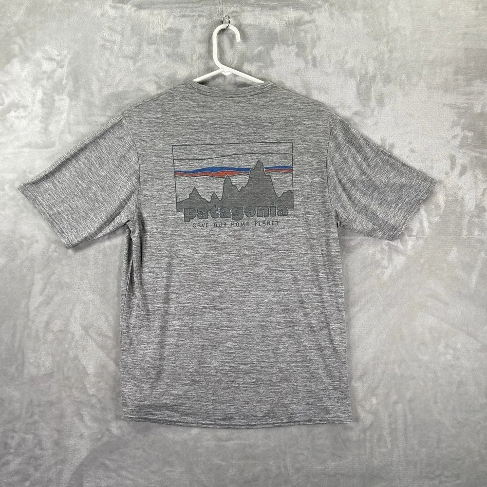 Patagonia T-Shirt Mens Small Capilene Cool Daily Performance Graphic Tee Outdoor